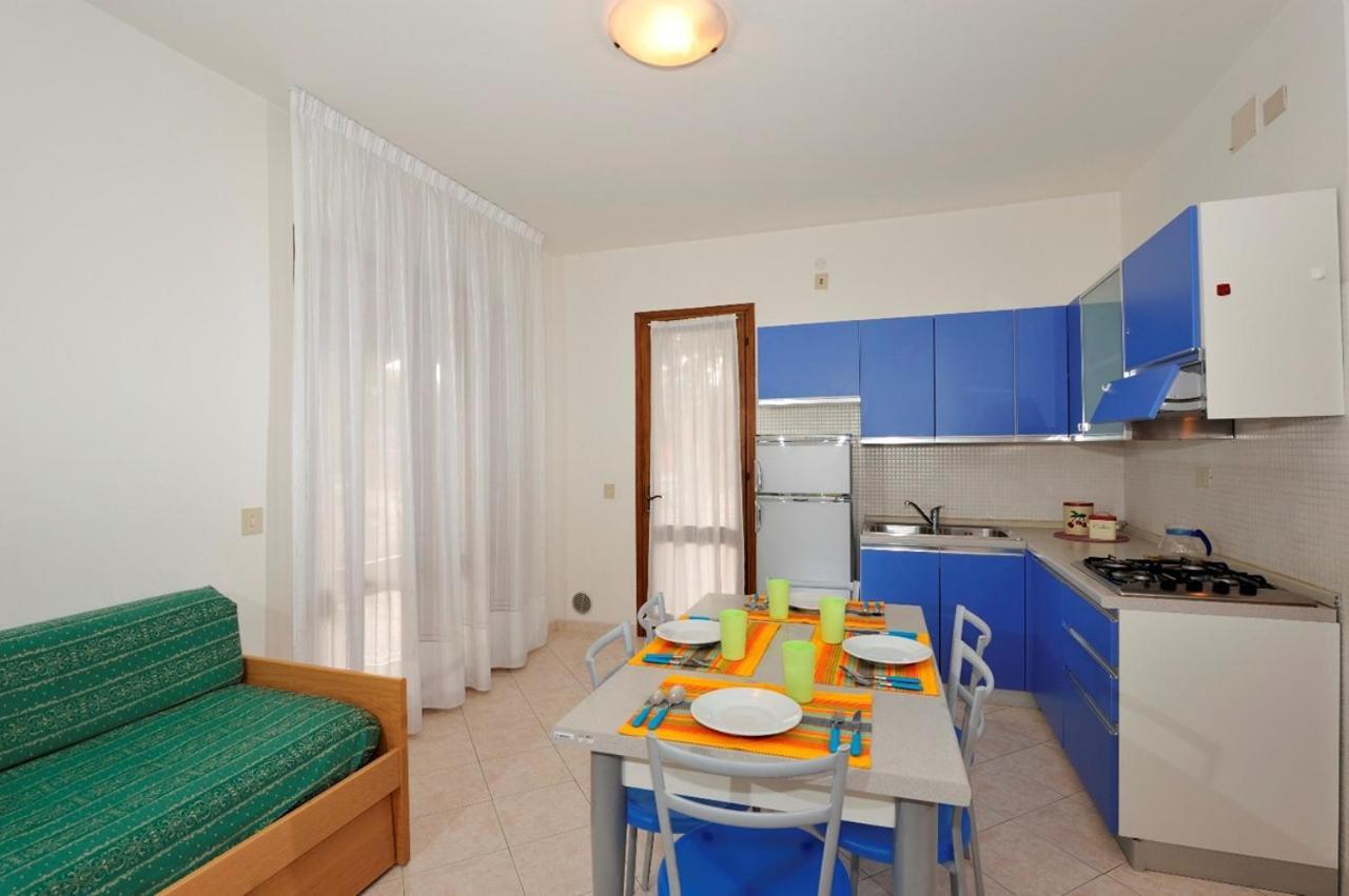 Amazing Villa With Private Garden In Bibione Esterno foto