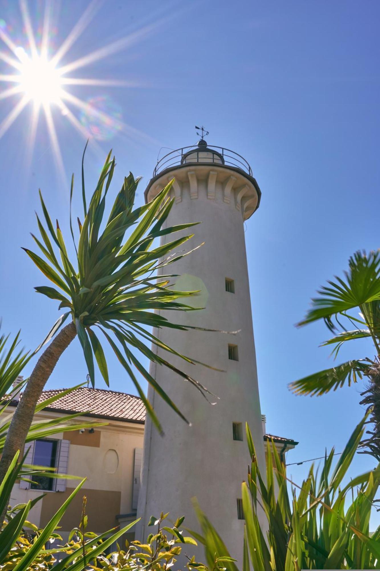 Amazing Villa With Private Garden In Bibione Esterno foto